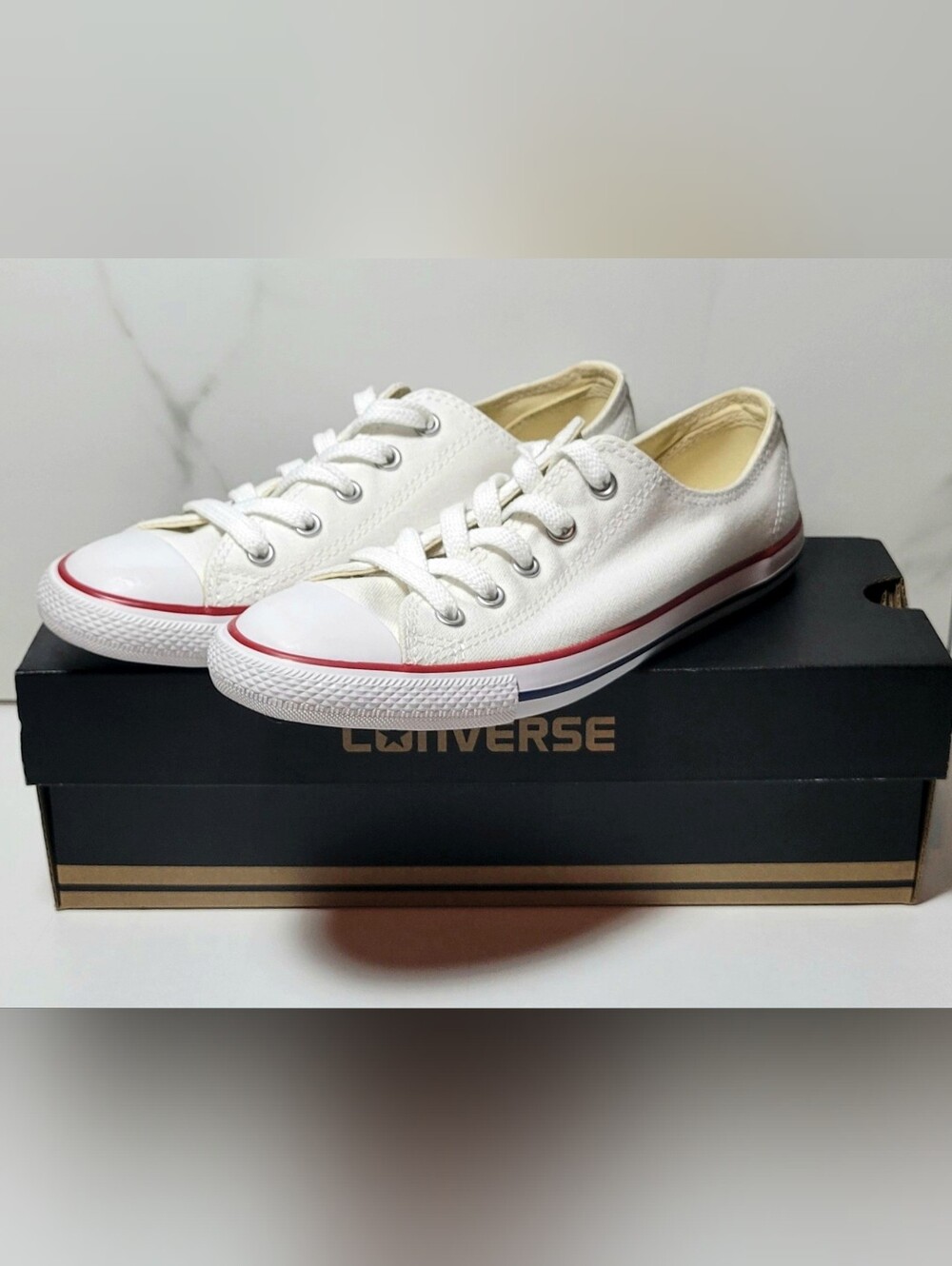 Converse Low Top Canvas Sneakers White Womens Size 6.5 NWOT